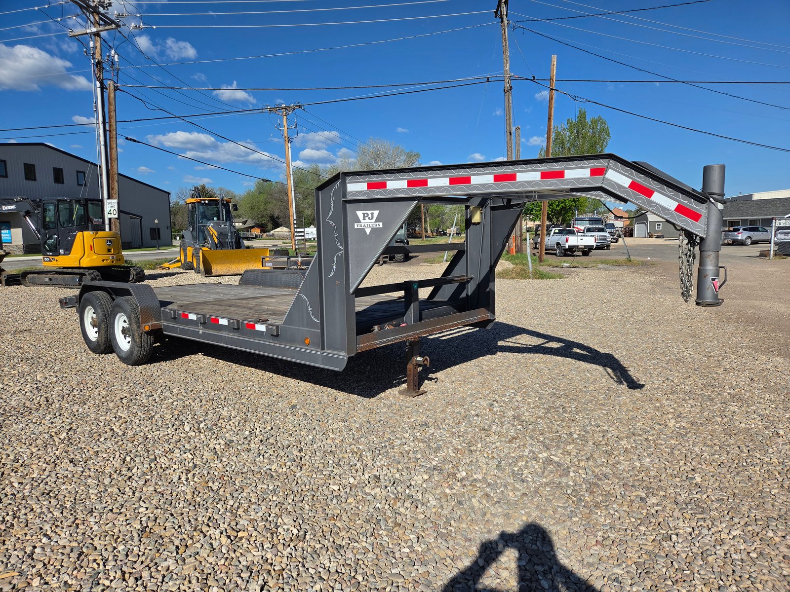 2003 PJ 83"x20' Gooseneck Equipment Trailer 14K, 18'+2' Dovetail, Stow Away Ramps, Rear Reciever Hitch - Full size