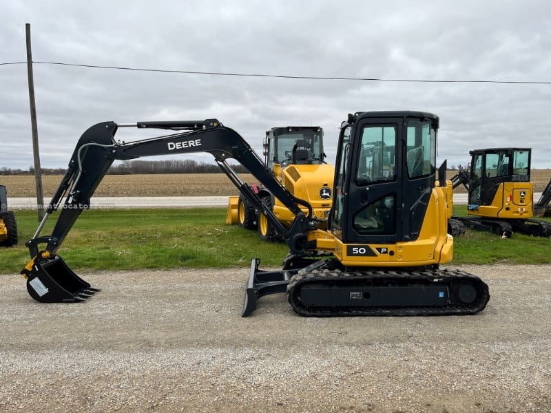 2024 Deere 50P Mini-Excavator, Only 830hrs, Long Arm, Hyd Angle Blade, Thumb, 3000hr/5 year Warranty