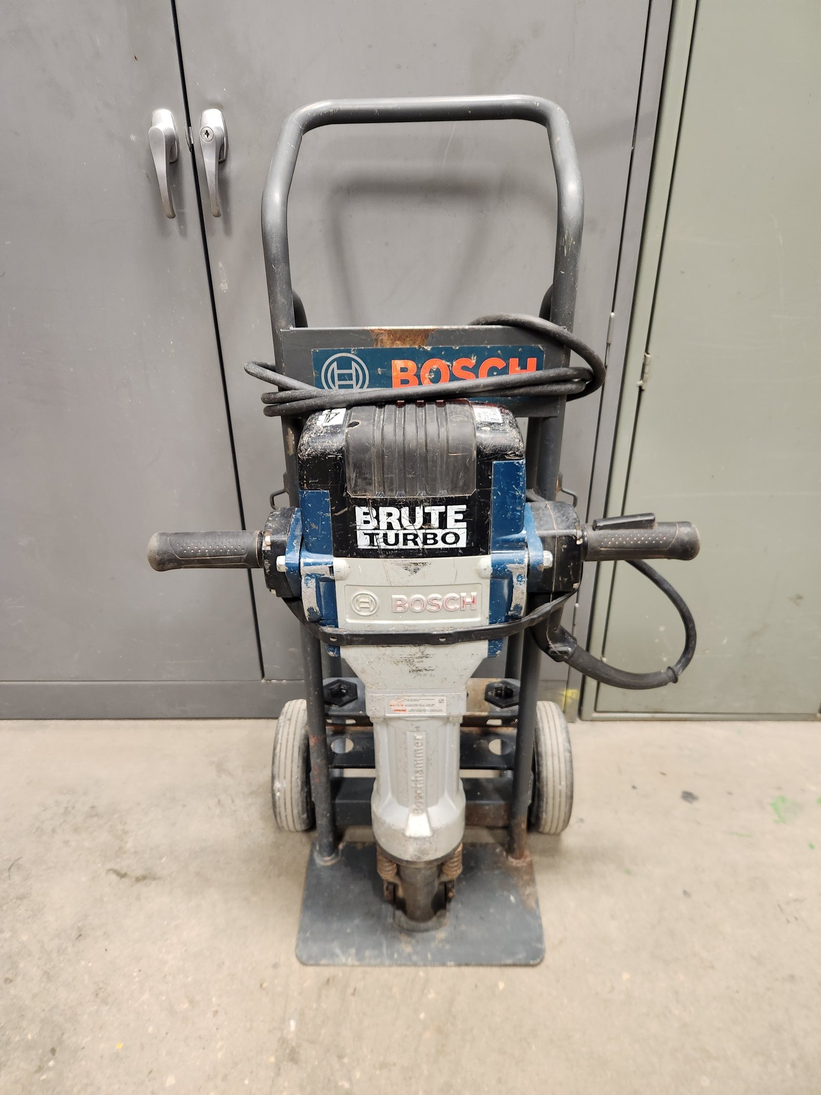 Bosch Brute Turbo Breaker Hammer 70# w/cart #3 - Full size