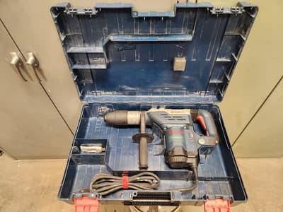 Bosch Rotary Hammer Drill SDS Max - Thumbnail 1