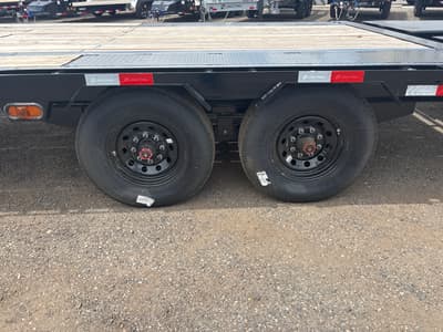 2026 Load Trail 102 x 30' G/N Single Wheel 8K Deckover Trailer - Image 4