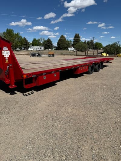 102" x 34' Tandem Low-Pro Gooseneck w/Hyd. Dove - Image 8