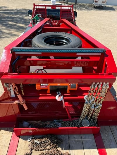 102" x 34' Tandem Low-Pro Gooseneck w/Hyd. Dove - Image 7