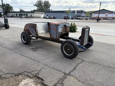 1930 Chevy Roadster - Image 5