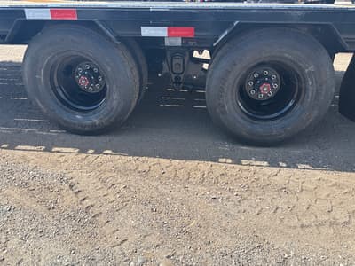 2026 LOAD TRAIL 102" x 32' TANDEM DUAL - Image 3