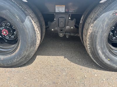 2026 Load Trail 102" x 30' Low-Pro Gooseneck Deckover Trailer - Image 7