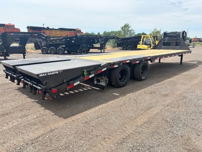 2026 Load Trail 102" x 30' Low-Pro Gooseneck Deckover Trailer - Image 3