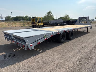 2027 Load Trail 102" x 32' Tandem Dual - Image 5