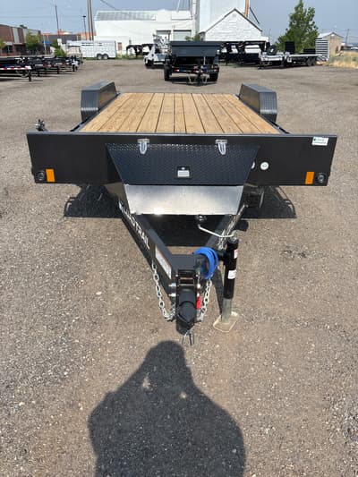 2027 Load Trail 83" x 18' Car Hauler - Image 2