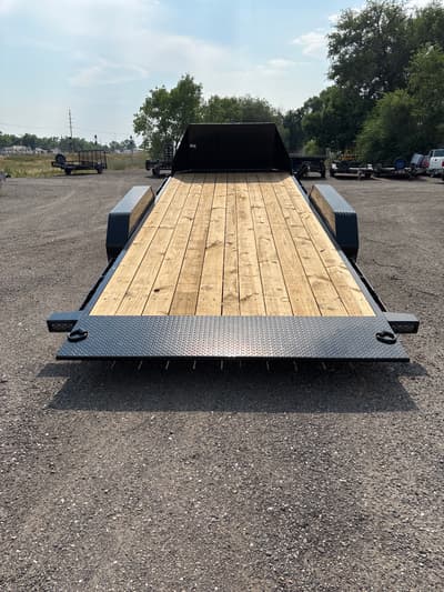 2027 Load Trail 83" x 20' Tilt Trailer - Image 4