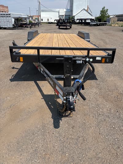 2027 Load Trail 83" x 20' Car Hauler - Image 2