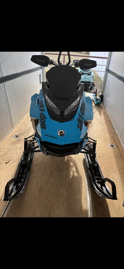 2020 Ski-Doo Summit SP 850 165" - Image 2