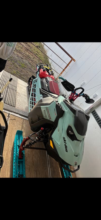 2024 Ski-Doo Summit Freeride 850 Turbo 165" - Image 5