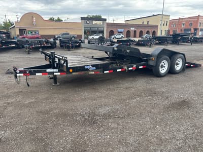 2011 LOAD TRAIL 83" x 20' Tilt Trailer - Image 9