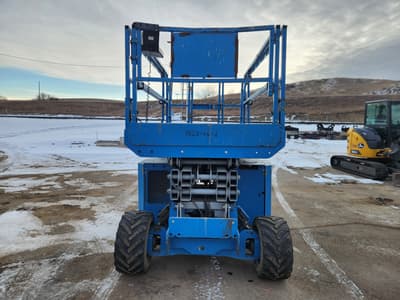 2013 Genie GS 2669 RT Scissor Lift - Image 3