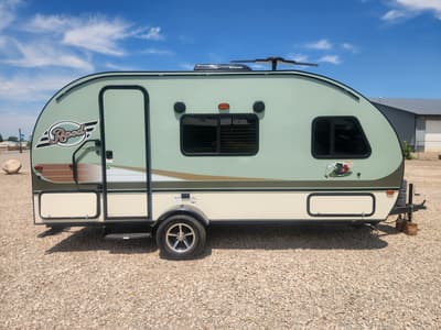2016 Forest River Rpod 17' BP Camper - Image 4