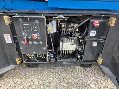 2016 Genie GS2669 RT Scissor Lift Dual Fuel - Image 6