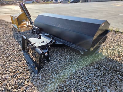 2025 Haugen HAB 84-H 84" Hydraulic Angle Broom LIKE NEW DEMO UNIT! - Image 4