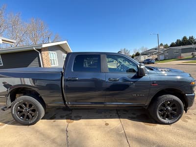 2025 RAM 2500HD 6.7 Cummins Crew cab Short Box 15,000 miles - Thumbnail 1