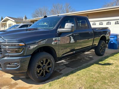 2025 RAM 2500HD 6.7 Cummins Crew cab Short Box 15,000 miles - Image 6