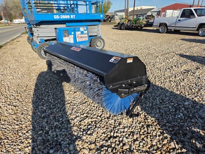 2026 Haugen HAB 84-H 84" Hydraulic Angle Broom LIKE NEW DEMO UNIT! - Image 2
