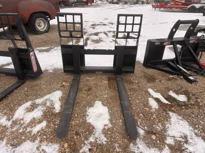 Haugen MHPF 48-WT 6000lb 48" Walk Thru Pallet Forks - Thumbnail 1