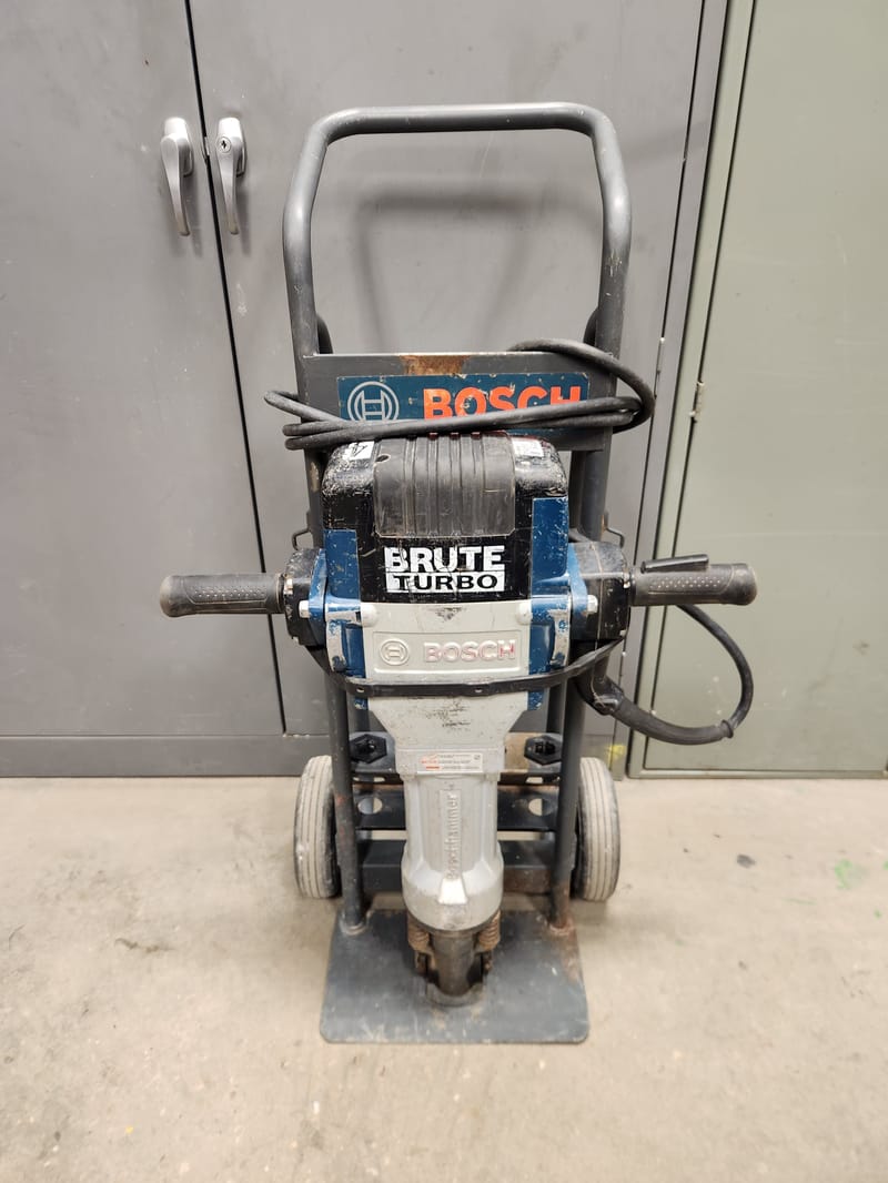 Bosch Brute Turbo Breaker Hammer 70# w/cart #3